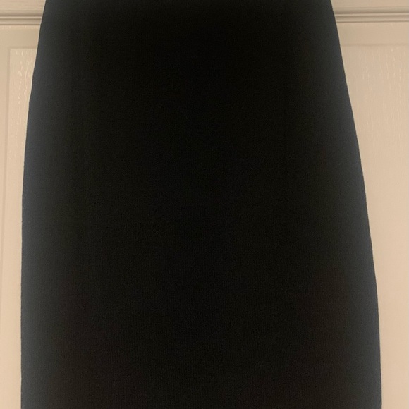 St. John Collection, 3 piece, black knit suit, Size 2 - Picture 4 of 11